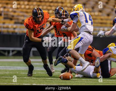 Action de football avec Carey vs Kendrick High School à Moscou, Idaho. Banque D'Images