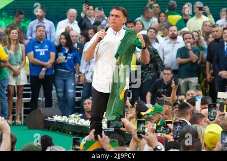 Rio de Janeiro, Brésil. 24th juillet 2022. Le président brésilien Jair Bolsonaro prend la parole lors du lancement officiel de la campagne pour sa réélection. Les élections législatives brésiliennes sont prévues pour le 2 octobre 2022. Credit: Fernando Souza//dpa/Alamy Live News Banque D'Images