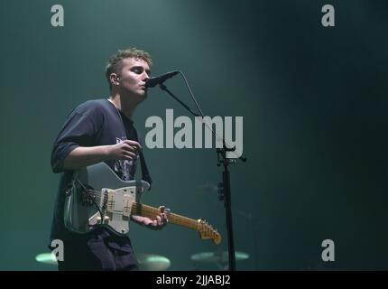 Sam Fender exécutant la première des deux nuits à Alexandra Palace à Londres le samedi 20th novembre 2021 avec: sam Fender où: Londres, Royaume-Uni quand: 20 nov 2021 crédit: WENN.com Banque D'Images