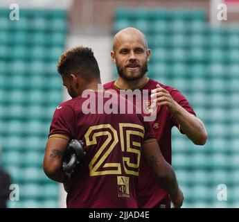 Easter Road Stadium, Edimbourg.Scotland Royaume-Uni. 24th 22 juillet Hibernian vs Norwich pré saison friendly match. Norwich pair Onel Hernandez (25) et Teemu Pukki. Crédit : eric mccowat/Alay Live News Banque D'Images