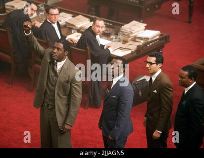 IDRIS ELBA, Tony Kgoroge, RIAAD MOOSA, THAPELO MOKOENA, Mandela : LONGUE MARCHE VERS LA LIBERTÉ, 2013 Banque D'Images