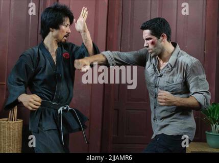 KANE KOSUGI, SCOTT ADKINS, NINJA : L'OMBRE D'UNE DÉCHIRURE, 2013 Banque D'Images