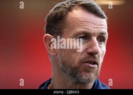 Photo du dossier datée du 02-01-2022 du directeur de Millwall Gary Rowett, qui a signé un nouveau contrat ce mois-ci après la fin des espoirs de fin de saison de la saison dernière. Date de publication : lundi 25 juillet 2022. Banque D'Images