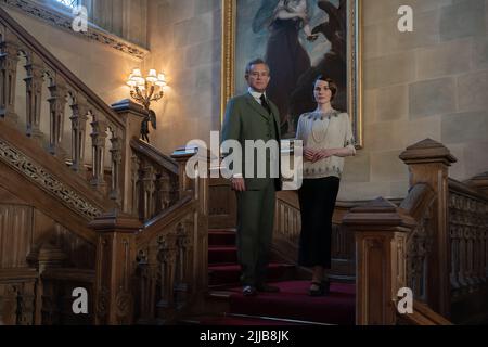 Film non daté encore sorti de Downton Abbey: A New Era. Photo : Hugh Bonneville en tant que Robert Grantham et Michelle Dockery en tant que Lady Mary. Fonctionnalités PA SHOWBIZ Télécharger les avis. Le crédit photo devrait se lire comme suit : PA photo/Focus Features, LLC/Ben Blackall. Tous droits réservés. AVERTISSEMENT : cette image ne doit être utilisée que pour accompagner la fonctionnalité AP SHOWBIZ Download Reviews. Banque D'Images