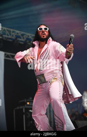 24 juillet 2022, Sheffield, Yorkshire du Sud, U.K: Elvana se présentant au Festival des tramways , Royaume-Uni , 24.07.2022 (Credit image: © Robin Burns/ZUMA Press Wire) Banque D'Images