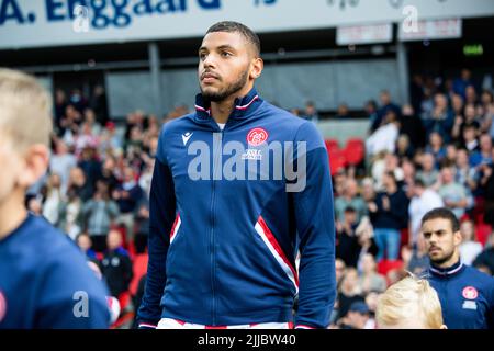 Aalborg, Danemark. 24th juillet 2022. Anosike Ementa, d'AAB, entre sur le terrain du match Superliga 3F entre Aalborg Boldklub et le FC Copenhagen au parc Aalborg Portland d'Aalborg. (Crédit photo : Gonzales photo/Alamy Live News Banque D'Images