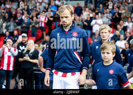 Aalborg, Danemark. 24th juillet 2022. Iver Fossum d'AAB entre sur le terrain du match Superliga 3F entre Aalborg Boldklub et le FC Copenhague au parc Aalborg Portland d'Aalborg. (Crédit photo : Gonzales photo/Alamy Live News Banque D'Images