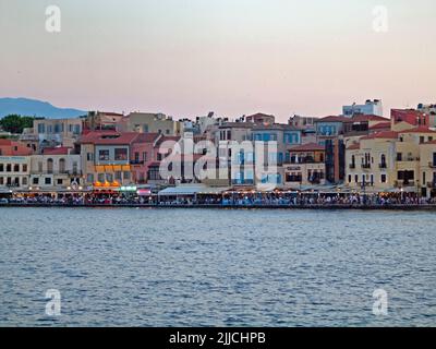 Le port vénitien dans la ville crétoise de Chania Banque D'Images