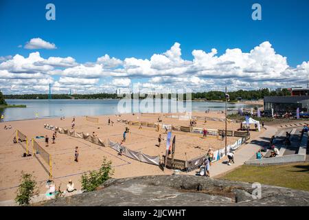 Vue panoramique sur les terrains de Beach-volley de Hietaniemi à Helsinki, en Finlande Banque D'Images