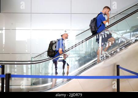 Zagreb, Croatie, 25 juillet 2022. Josip Drmic, joueur de football du GNK Dinamo, est visible à l'aéroport Franjo Tudjman de Zagreb, en Croatie, sur 25 juillet 2022. Le départ des footballeurs GNK Dinamo à Skopje avant le match contre le FC Shkupi 1927 lors du tour préliminaire 2nd de la Ligue des champions de l'UEFA. Photo: Luka Stanzl/PIXSELL Banque D'Images