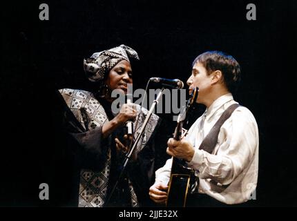 MIRIAM MAKEBA, PAUL SIMON, sous un ciel d'Afrique, 2012 Banque D'Images