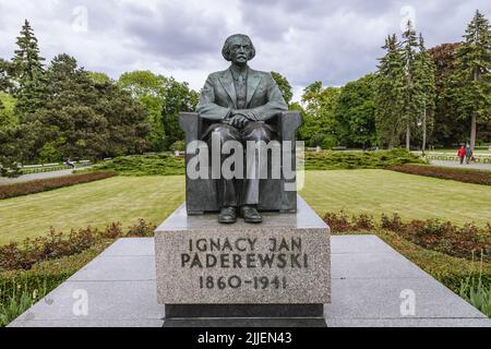 Le pianiste et compositeur polonais Ignacy Jan Paderewski statue dans le parc Ujazdow, à Varsovie, capitale de la Pologne Banque D'Images