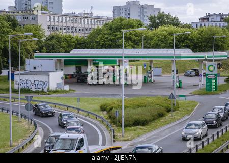 Station-service BP à Varsovie, capitale de la Pologne Banque D'Images