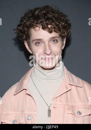 21 juillet 2022 - Los Angeles, Californie - Dino Pedrera. 2022 Outfest Festival du film LGBTQ+ de Los Angeles - première mondiale de Netflix's 'Stay on Board: The Leo Baker Story'' au DGA Theatre de Los Angeles. (Image de crédit : © FS/AdMedia via ZUMA Press Wire) Banque D'Images