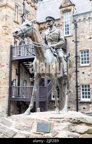 Statue de Sir Douglas Haig, Earl Haig sur la place de l'hôpital au château d'Édimbourg, en Écosse, Sir Douglas était un officier supérieur de l'armée britannique, au Royaume-Uni Banque D'Images