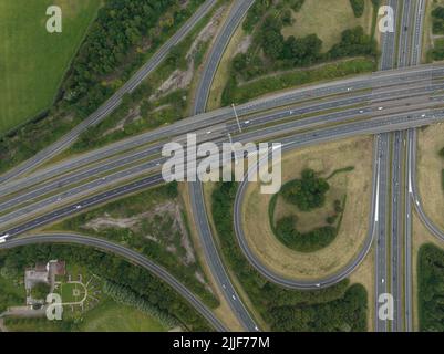 La jonction Lunetten est un échangeur de trafic néerlandais pour la connexion des autoroutes A12 et A27 . Il est situé près de Lunetten, un quartier de Banque D'Images