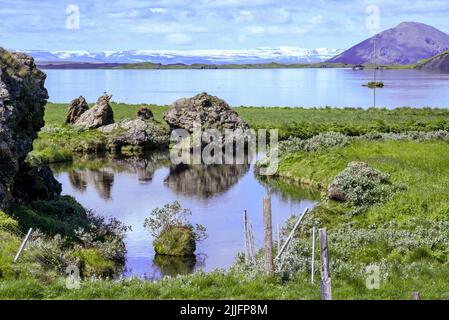 Paysage rural du lac Myvatn sur l'Islande Banque D'Images