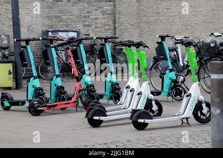 Copenhague /Danemark/26 juillet 2022/vélos électriques divers dans la capitale danoise. (Photo..Francis Joseph Dean/Dean Pictures. Banque D'Images