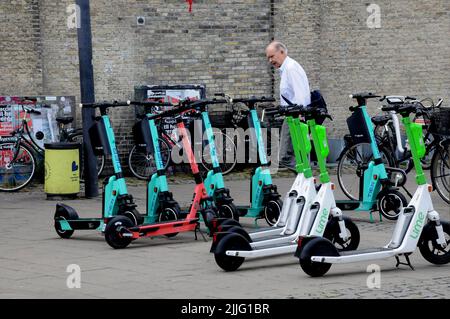 Copenhague /Danemark/26 juillet 2022/vélos électriques divers dans la capitale danoise. (Photo..Francis Joseph Dean/Dean Pictures. Banque D'Images