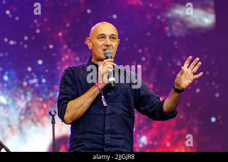 23 juillet 2022: Professeur Jim Al-Khalili physicien théorique, auteur et diffuseur en spectacle au festival Bluedot , Jodrell Bank, Royaume-Uni, Cheshire (image de crédit: © Andy Von PIP/ZUMA Press Wire) Banque D'Images