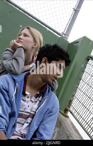 ASHLEY HINSHAW, DEV PATEL, À propos de Cherry, 2012 Banque D'Images