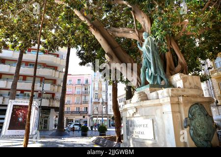 Carthagène, Murcie, Espagne- 17 juillet 2022 : statue d'Isidoro Maiquez sur la place San Francisco à Carthagène Banque D'Images