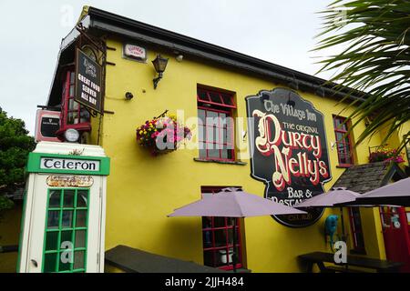 Durty Nelly's, pub irlandais original (est.1620), village de Bunratty, Bun na Raite, comté de Clare, Irlande, Éire, Irland, Írország, Europe Banque D'Images