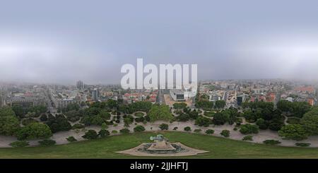 Vue panoramique à 360 degrés vue de dessus du monument à Rotunda da Boavista, Porto, Portugal Banque D'Images