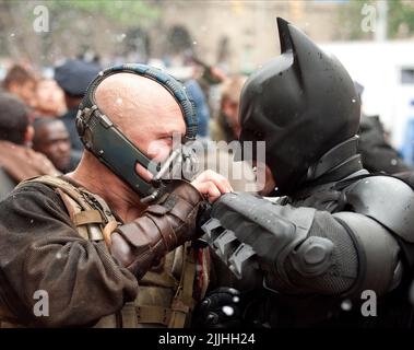 TOM HARDY, CHRISTIAN BALE, THE DARK KNIGHT RISES, 2012 Banque D'Images