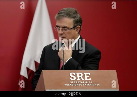 Mexico, Mexico, Mexique. 26th juillet 2022. 26 juillet 2022, Mexico, Mexique: Le ministre mexicain des Affaires étrangères Marcelo Ebrard lors de la conférence de presse au ministère mexicain des Affaires étrangères à Mexico. On 26 juillet 2022 à Mexico, Mexique. On 26 juillet 2022 à Mexico, Mexique. (Credit image: © Luis Barron/eyepix via ZUMA Press Wire) Banque D'Images