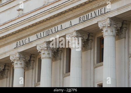 Bucarest, Roumanie - 26 juillet 2022: Le siège de la Banque nationale de Roumanie, dans cette photo est la nouvelle aile du Palais BNR, construit entre 1937 a Banque D'Images