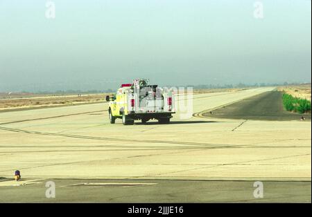 USMC ARFF P23 véhicule de patrouille incendie patrouilleur les pistes de MCAS Miramar à San Diego, en Californie Banque D'Images