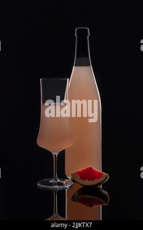 Photographie de boisson rose, pamplemousse, limonade, cocktail Banque D'Images