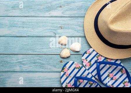 Accessoire d'été pour photographie, chapeau, sandales Banque D'Images