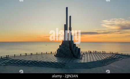 16 juillet 2022 : aube au cap de Nghinh Phong, ville de Tuy Hoa, province de Phu yen, Vietnam Banque D'Images