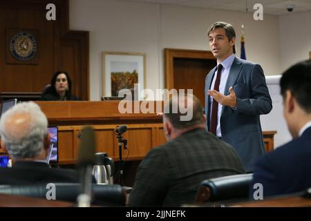 Austin, TEXAS, États-Unis. 26th juillet 2022. L'avocat d'Alex Jones, ANDINO REYNAL, présente sa déclaration d'ouverture au jury mardi, 26 juillet 2022, au palais de justice du comté de Travis. Jones a été trouvé pour avoir diffamé les parents d'un étudiant de Sandy Hook pour avoir appelé l'attaque un canular. (Image de crédit : © Sanchez via ZUMA Press Wire) Banque D'Images