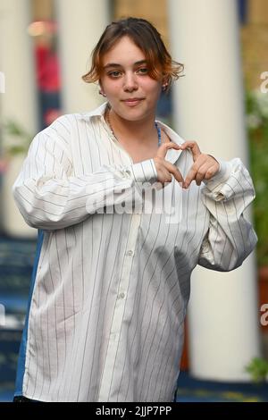 GIFFONI VALLE PIANA, ITALIE - JUILLET 27: ELISA Coclite connu professionnellement sous le nom de Casadilego assister au tapis bleu au Giffoni film Festival 2022 le juil Banque D'Images