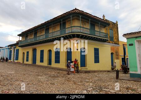 Vue sur une partie de la vieille ville coloniale et des rues pavées de Trinidad à Trinidad, Cuba Banque D'Images