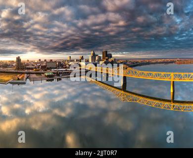 Une belle photo de Louisville dans la soirée Banque D'Images