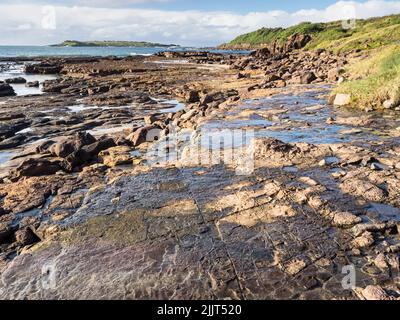 Hill 60 Park, Fishermans Rocks et Five Islands nature Reserve's Big Island, Port Kembla Banque D'Images