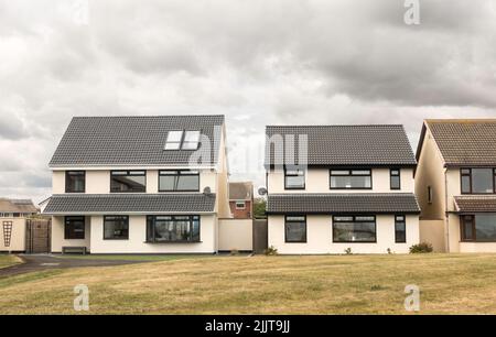 Deux maisons individuelles contemporaines à Seaton Carew, au nord-est de l'Angleterre, au Royaume-Uni Banque D'Images