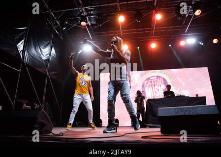 Piazza Lumiere, Giffoni Valle Piana (sa), Italie, 26 juillet 2022, Gemelli Diversi pendant Gemelli Diversi - Giffoni concept de musique - concert de musique Banque D'Images