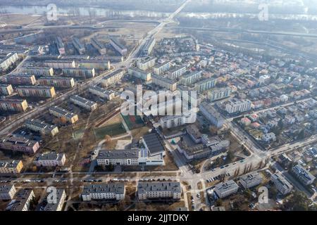 Vue aérienne à grand angle de Stalowa Wola, capitale du comté de Stalowa Wola, dans la Voïvodeship sous-carpathe, dans le sud-est de la Pologne Banque D'Images