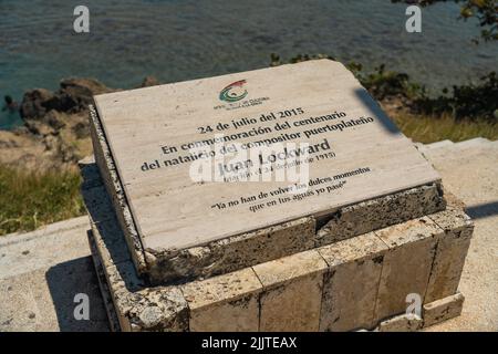 Un gros plan d'une plaque de signe de Juan Lockward à Puerto Plata, République dominicaine Banque D'Images