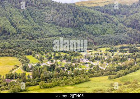 Camping camping-car Glen Nevis Caravan and motorhome au pied de Ben Nevis, la plus haute montagne des Britanniques, chaîne de montagnes des Grampians, Écosse, Royaume-Uni Banque D'Images