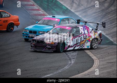 Affrontez la dérive BMW E36 sur le circuit de Navarre Banque D'Images