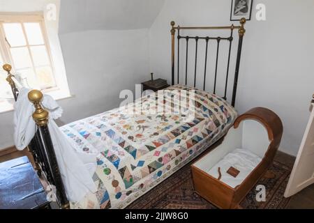 Angleterre, Dorset, Dorchester, Hardy's Cottage, Higher Bockhampton Village, Le lieu de naissance de l'auteur anglais Thomas Hardy, Interior View of the Bedr Banque D'Images