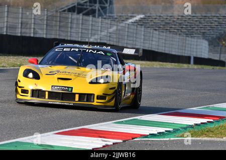 Scarperia, 3 avril 2022 : Chevrolet Corvette Z06R année 2007 en action pendant Mugello Classic 2022 au circuit Mugello en Italie. Banque D'Images