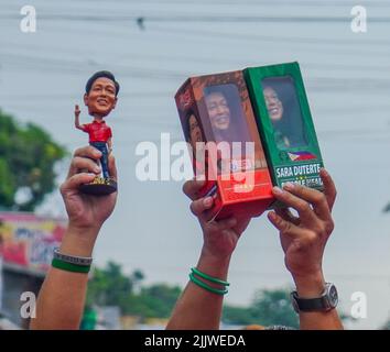 25 juillet 2022, ville de Quezon, région de la capitale nationale, Philippines: Les partisans du président Ferdinand Romualdez Marcos Jr., se sont réunis à l'extérieur du complexe Batasan Pampansa pour appuyer son premier discours sur l'État de la nation dans la salle plénière de la Chambre des représentants des Philippines. (Credit image: © EDD Castro/Pacific Press via ZUMA Press Wire) Banque D'Images