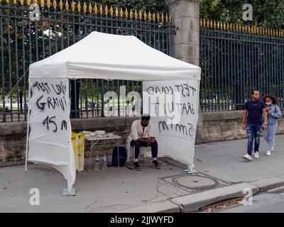France, Paris, le 10 septembre 2021. Covid tests stands dans les rues de Paris photo © Fabio Mazzarella/Sintesi/Alamy stock photo Banque D'Images